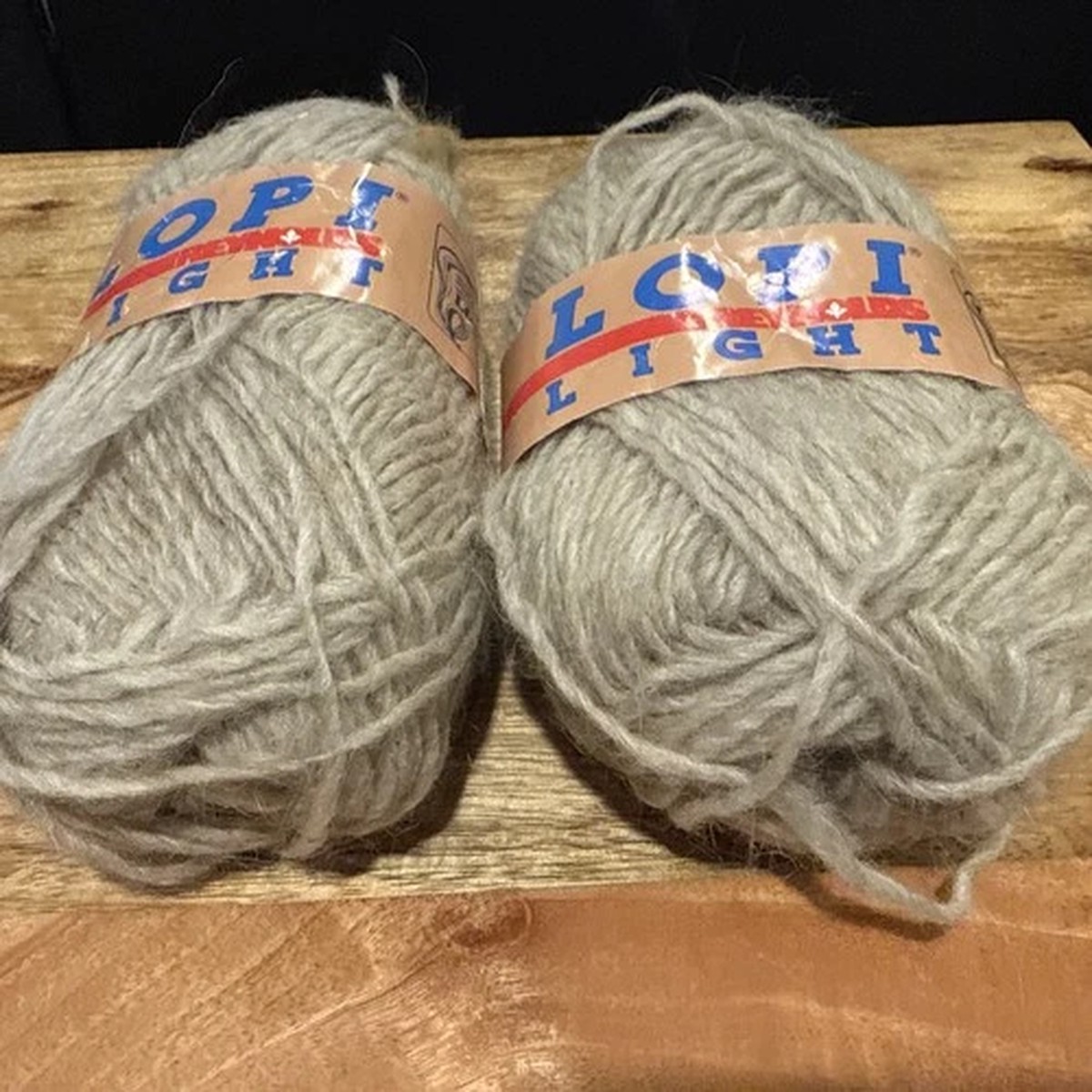 lopi-light-icelandic-pure-wool-natural-tan-lot-2-skeins-yarn-new