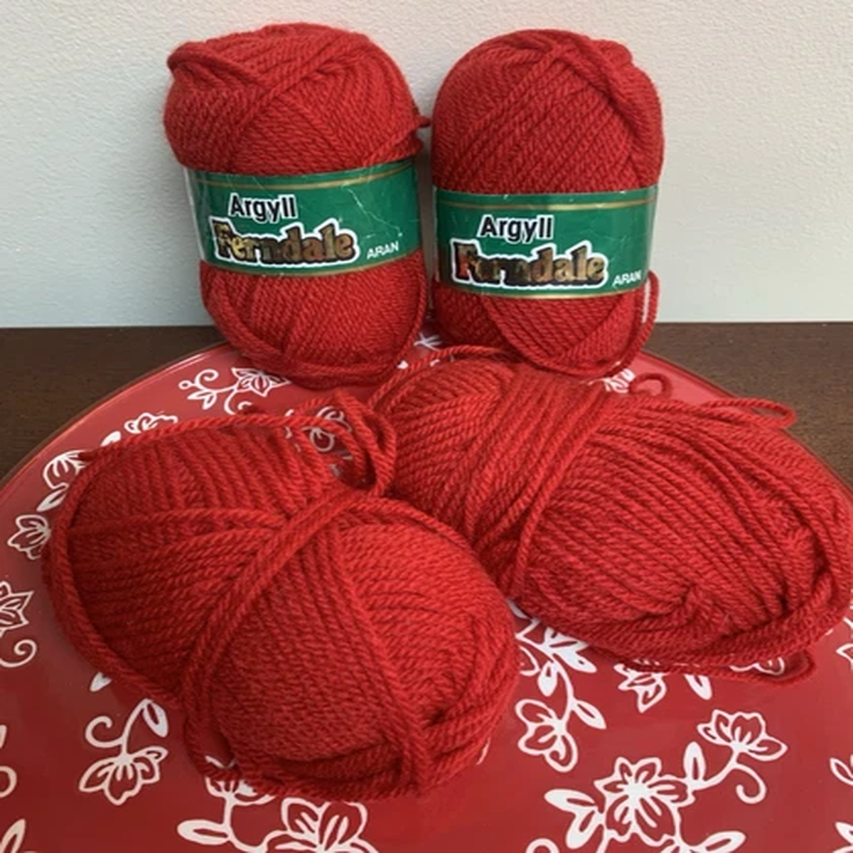 lot-of-argyll-ferndale-aran-yarn-shade-390-red-currant-made-in-england