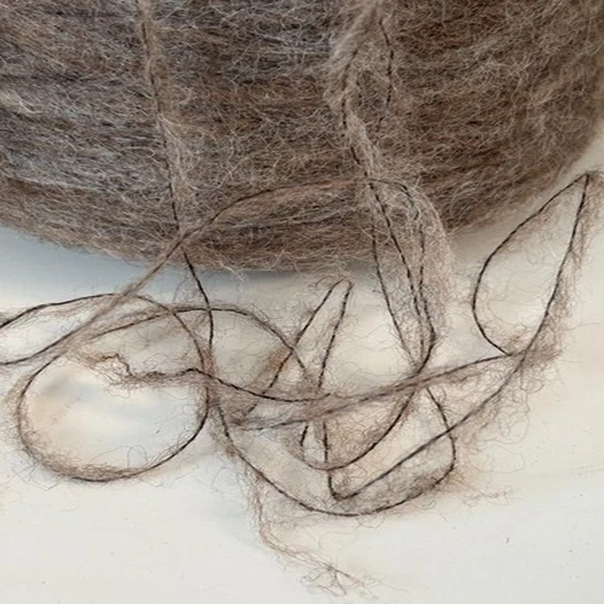 spool-cone-novelty-soft-1-8-baby-alpaca-yarn-w-nylon-9-8oz-278gr-6039brown-h