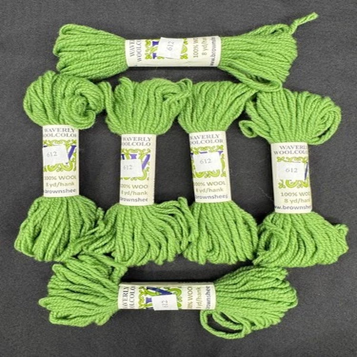 waverly-yarn-green-612-6-hanks-100-wool-3-ply-yarn-8-yard-hanks