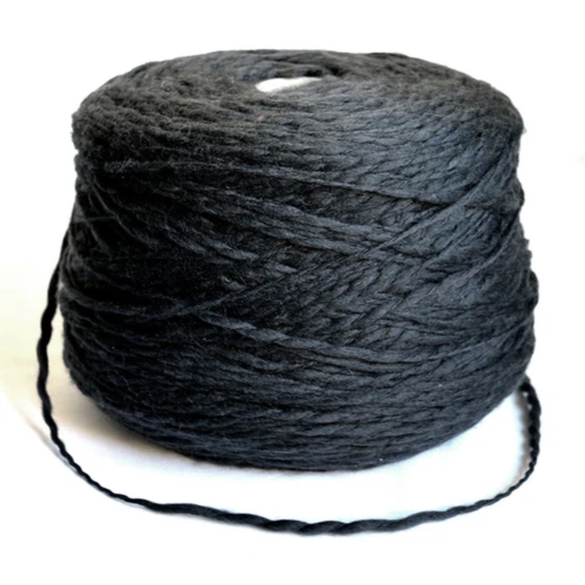 italian-100-lana-wool-wavy-yarns-2-07-lb-940-grams-cone