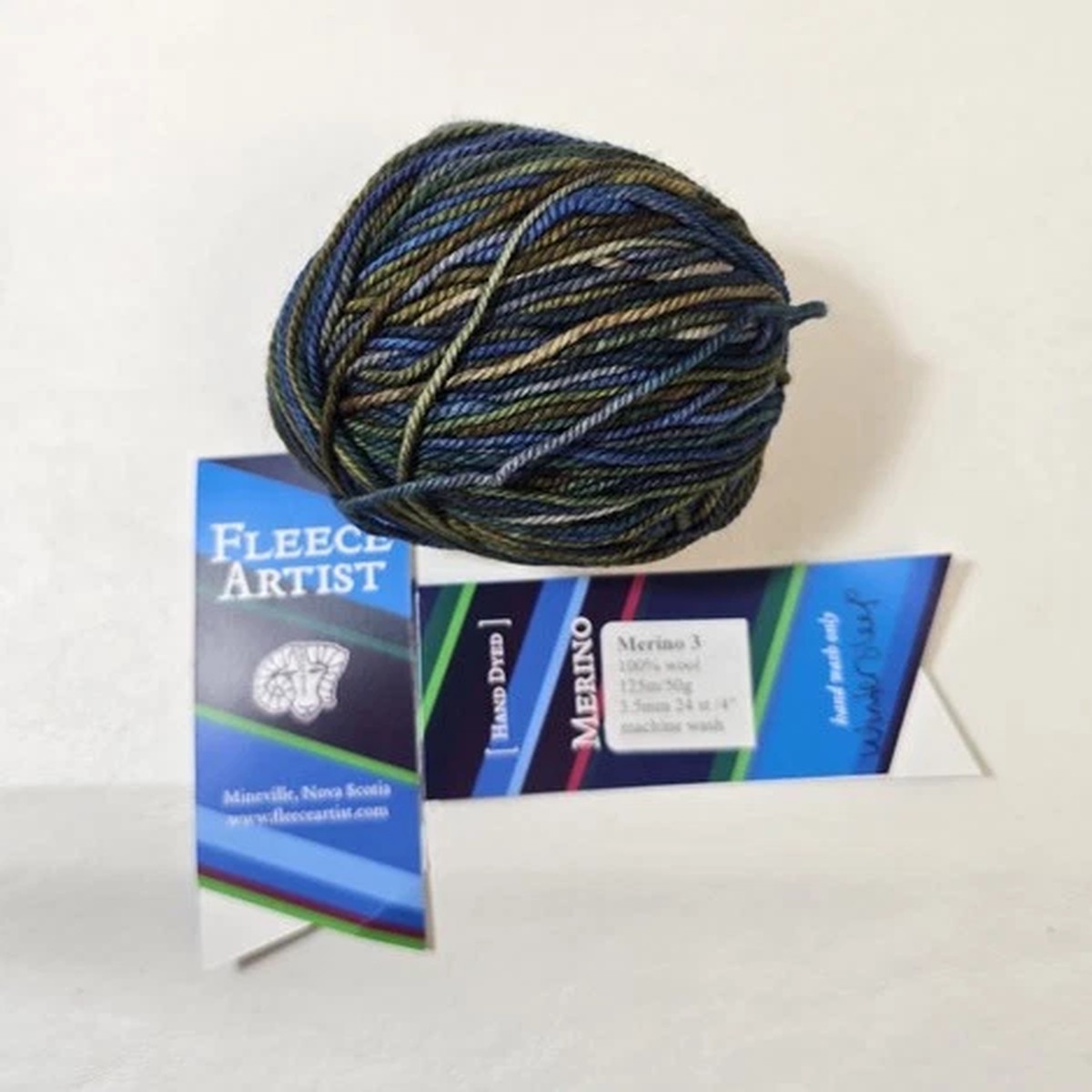 wintersleep-fleece-artist-hand-dyed-100-merino-50g-125meters-nova-scotia