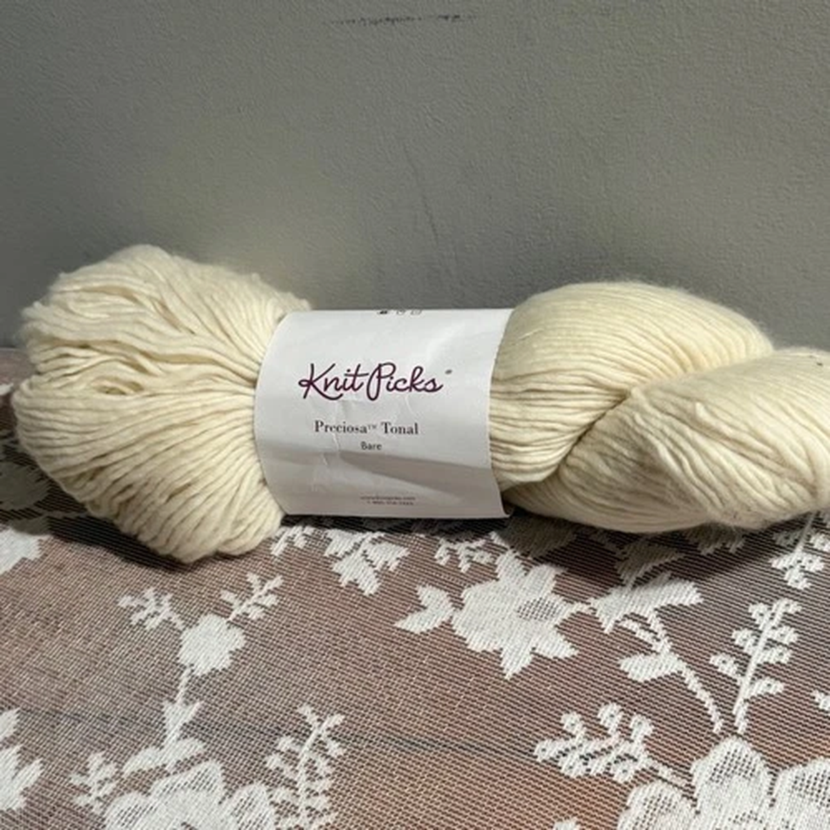 knit-picks-preciosa-tonal-yarn-worsted-100g-bare-new-merino-wool-off-white-273yd
