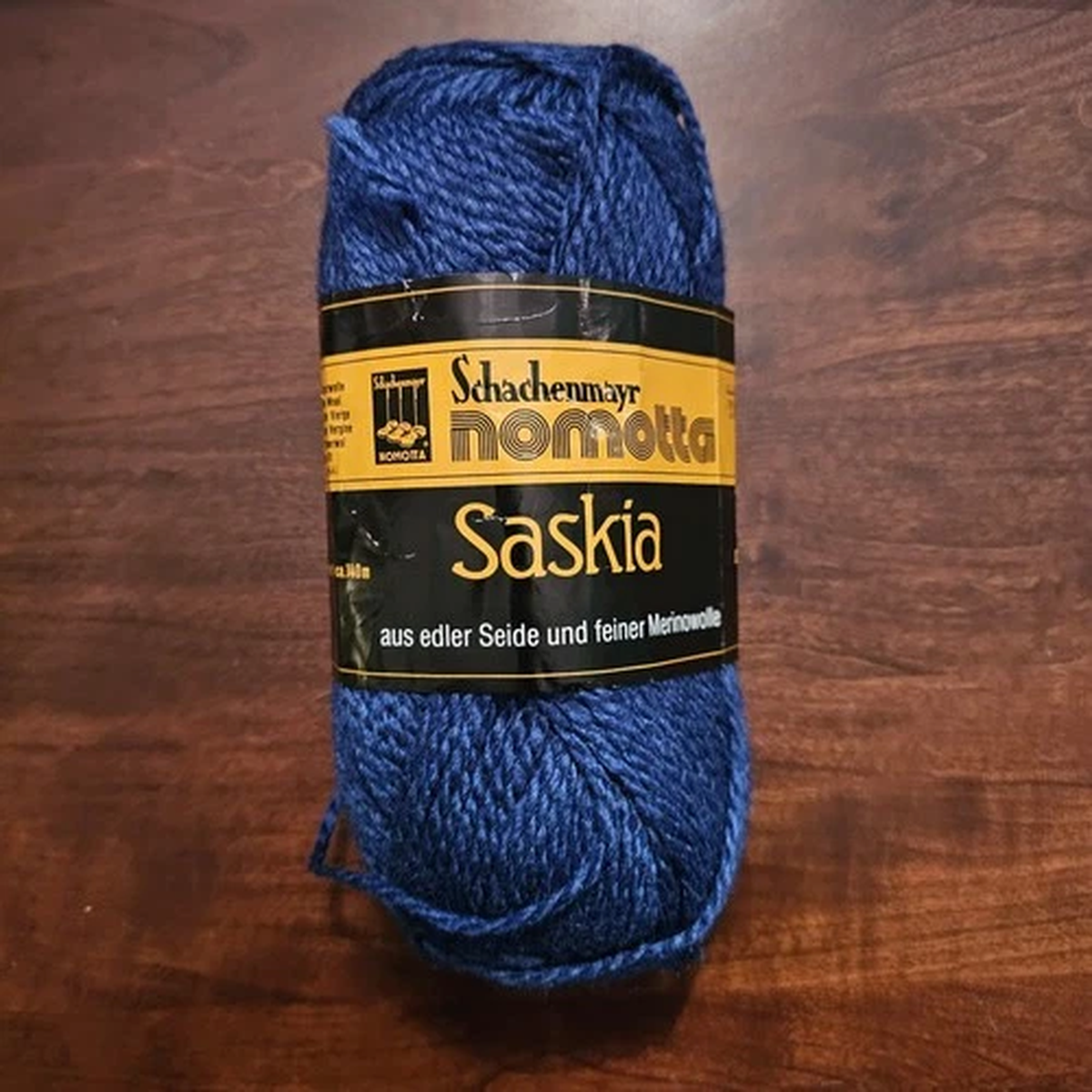 vintage-schachenmayr-saskia-blue-yarn-60-silk-40-new-wool-50gr-us-2-5-3