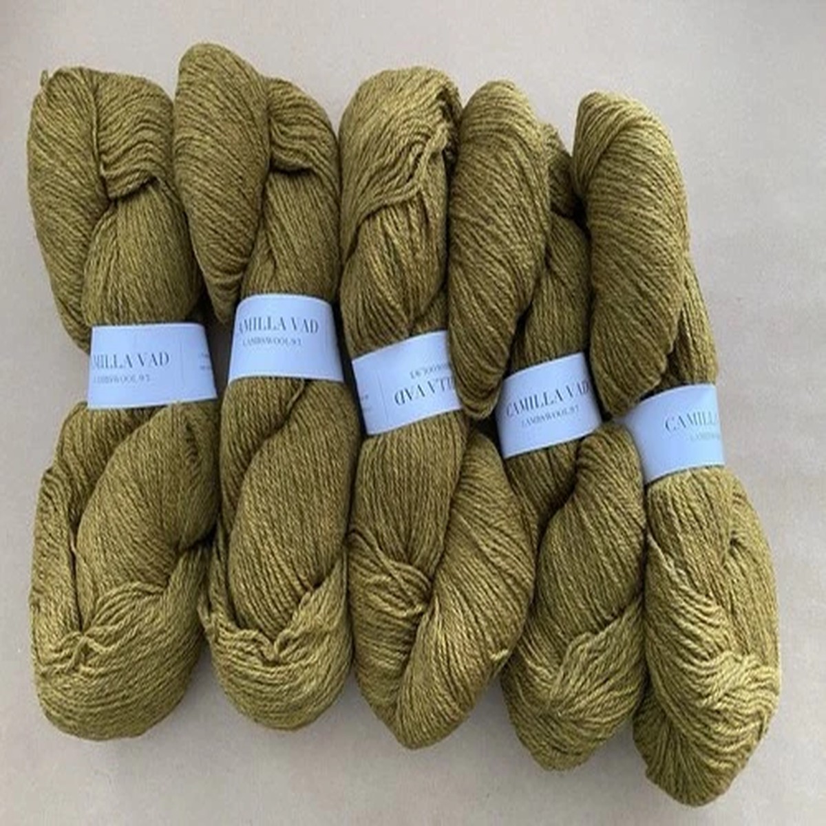 lot-camilla-vad-lambswool-9-3-mrk-messing-5-hanks-rare