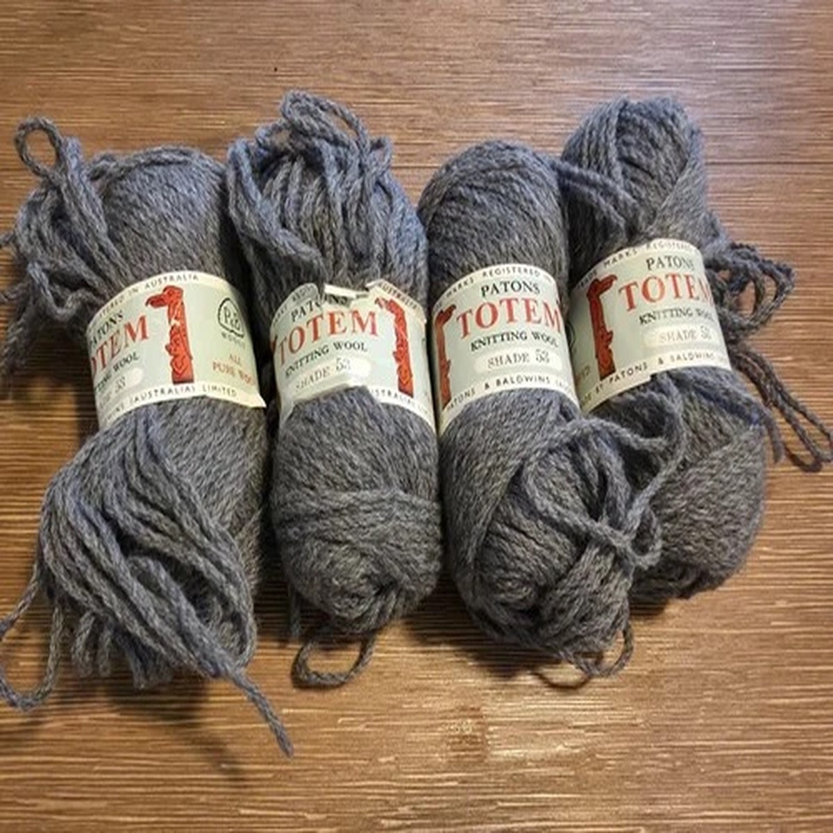 patons-totem-yarn-100-australian-wool-4-skeins-1-oz-shade-53-vintage-8-ply