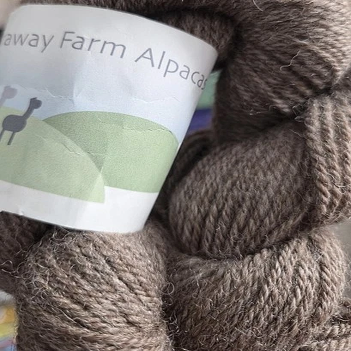 faraway-farm-usa-100-alpaca-wool-1-hank-225yards-4oz
