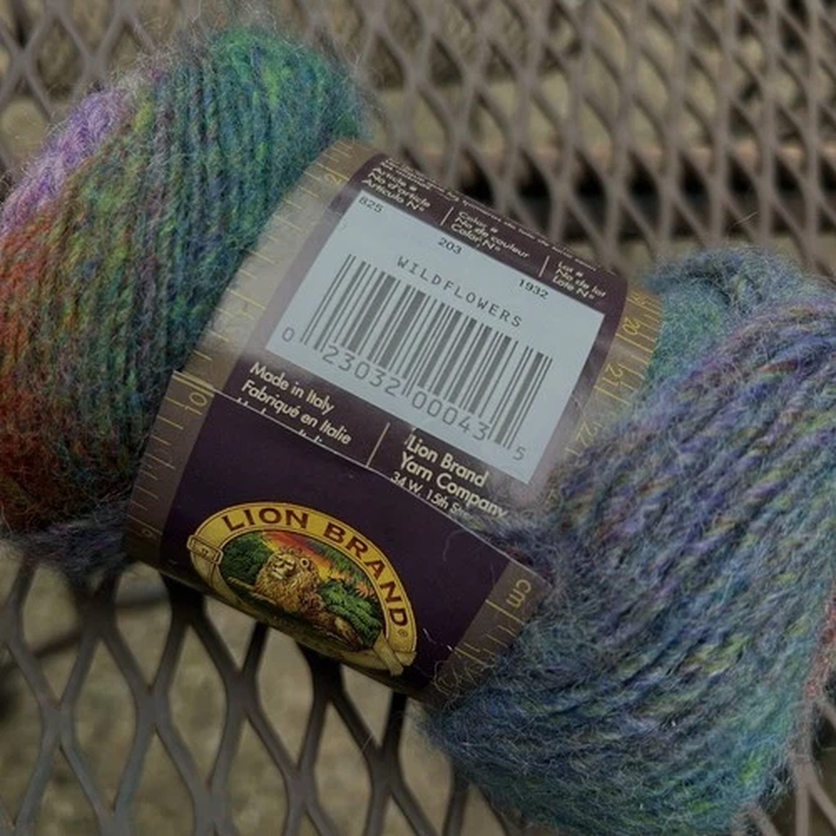 lions-brand-yarn-wildflowers-203-53-wool-47-acrylic-made-in-italy
