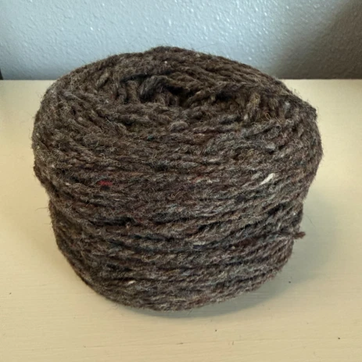 yarn-unknown-brand-cake-100-new-wool-dark-brown-tweed-2-ply-worsted-3-6-oz