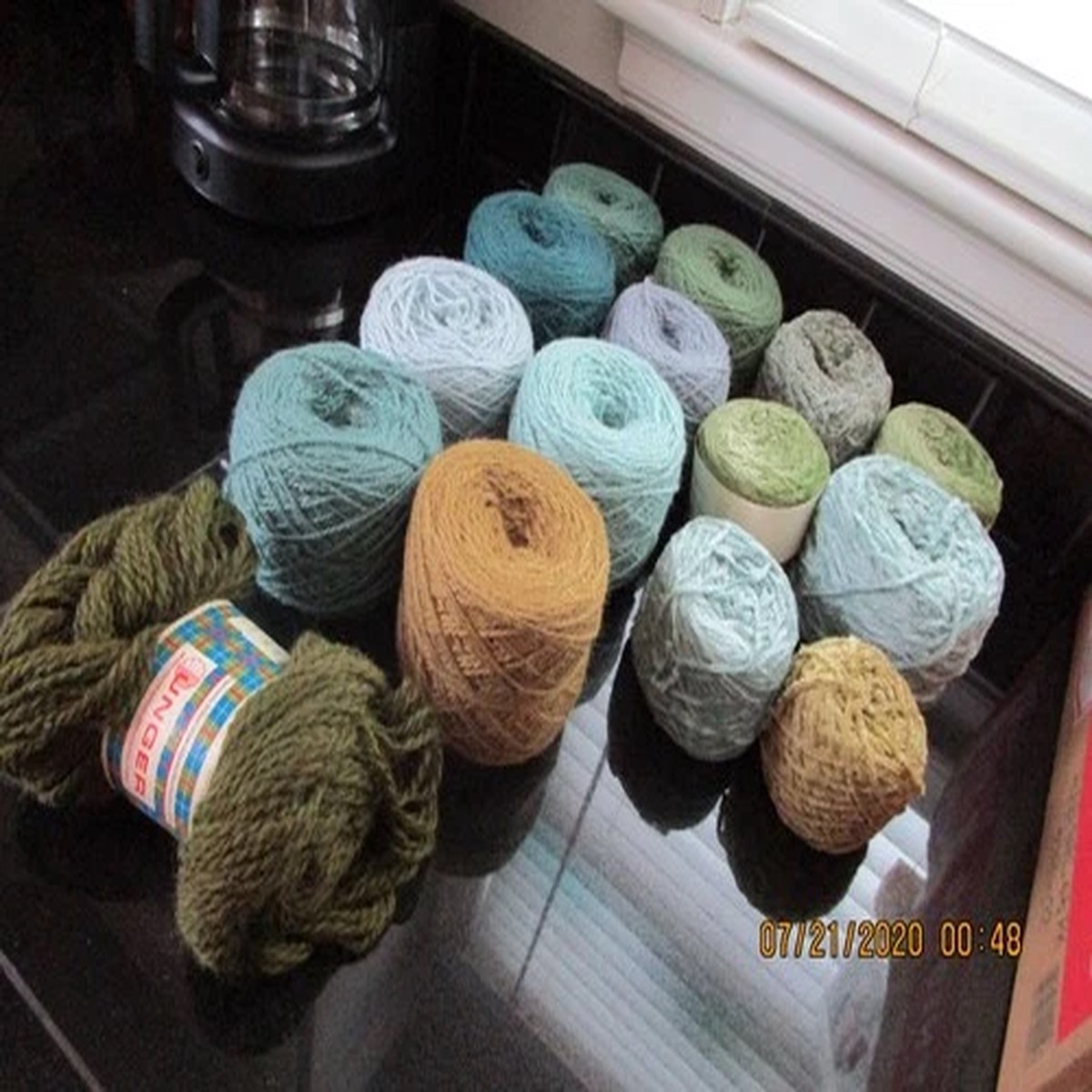 mixed-lot-of-high-quality-knitting-yarn-total-weight-1460gramms
