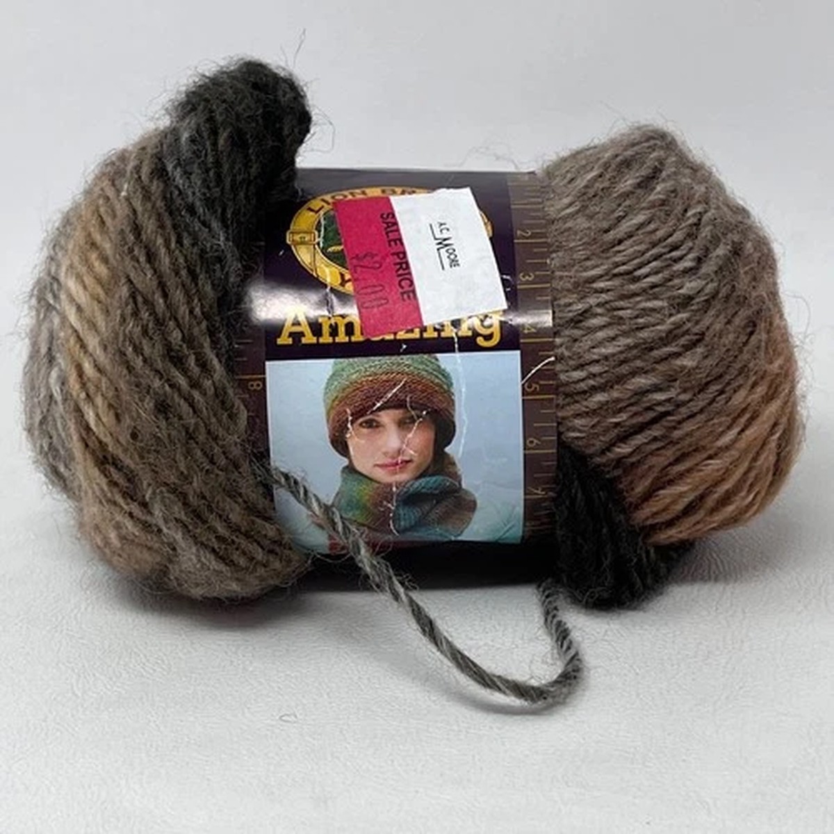 lion-brand-amazing-wool-acrylic-blend-825-color-cobblestone-gray-brown-ombre-new