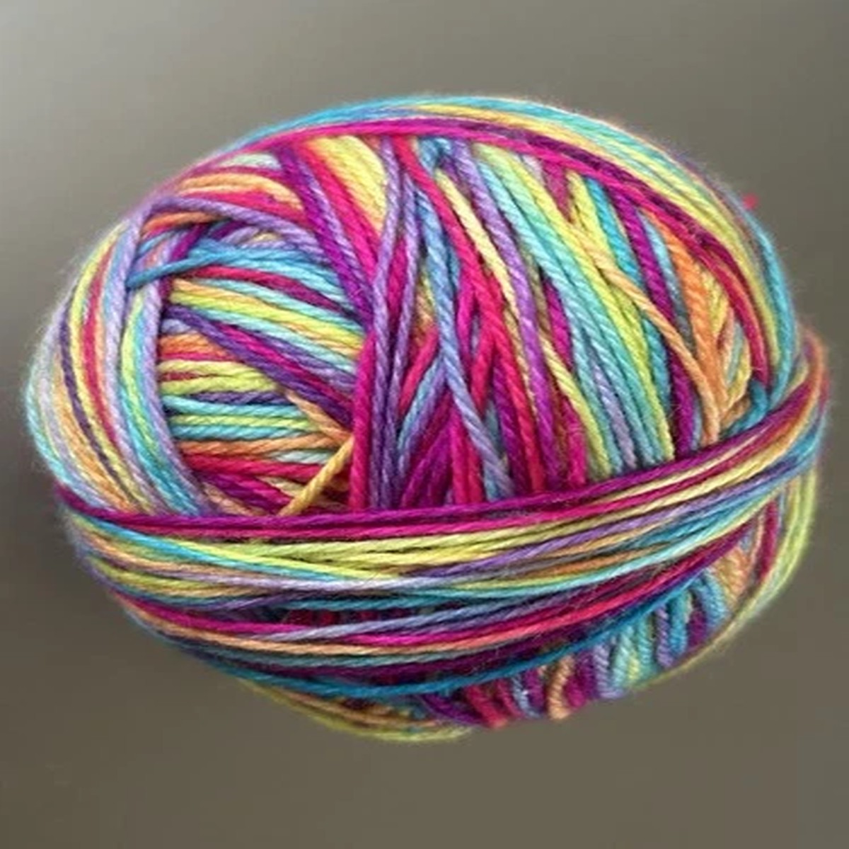 445yd-skein-manos-del-uruguay-alegria-75-merino-superwash-wool-yarn-no-label