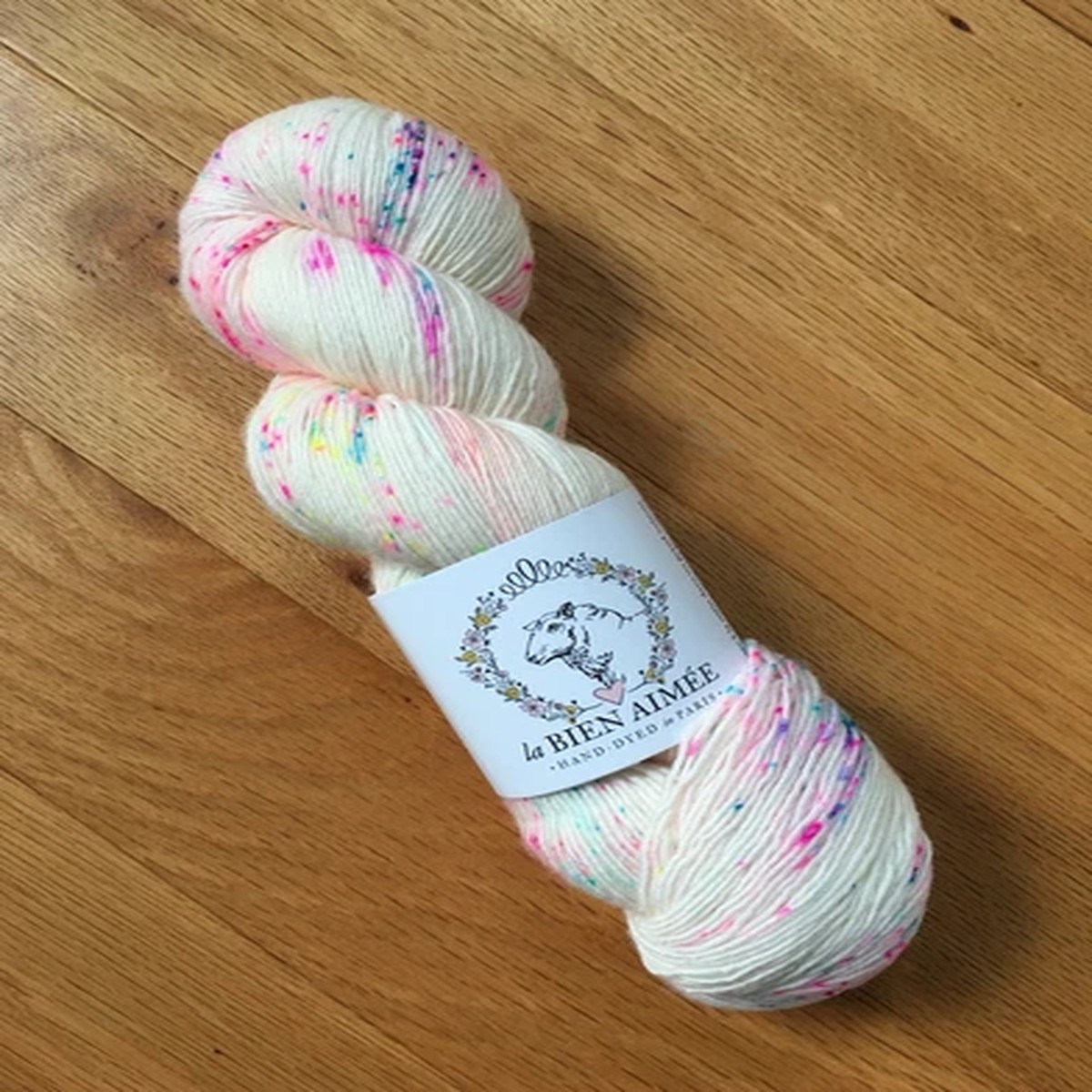 la-bien-aimee-merino-singles-100g-skein-colorway-confetti-cake