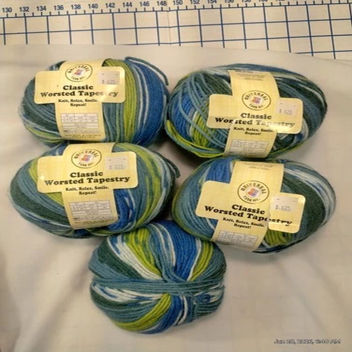 lot-of-5-universal-yarn-classic-worsted-prairie-fields-7025-same-lot-discont