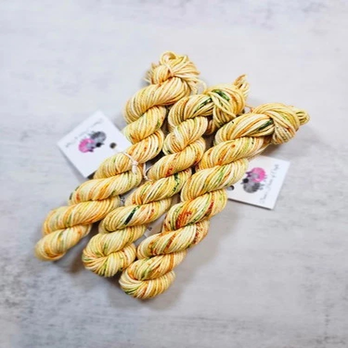 sw-merino-nylon-dk-weight-yarn-mini-d331-20-g