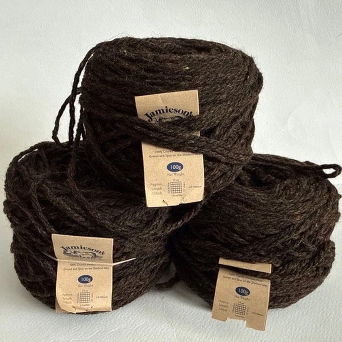 300g-jamiesons-100-chunky-shetland-wool-color-1090-grouse-color-lot-11702