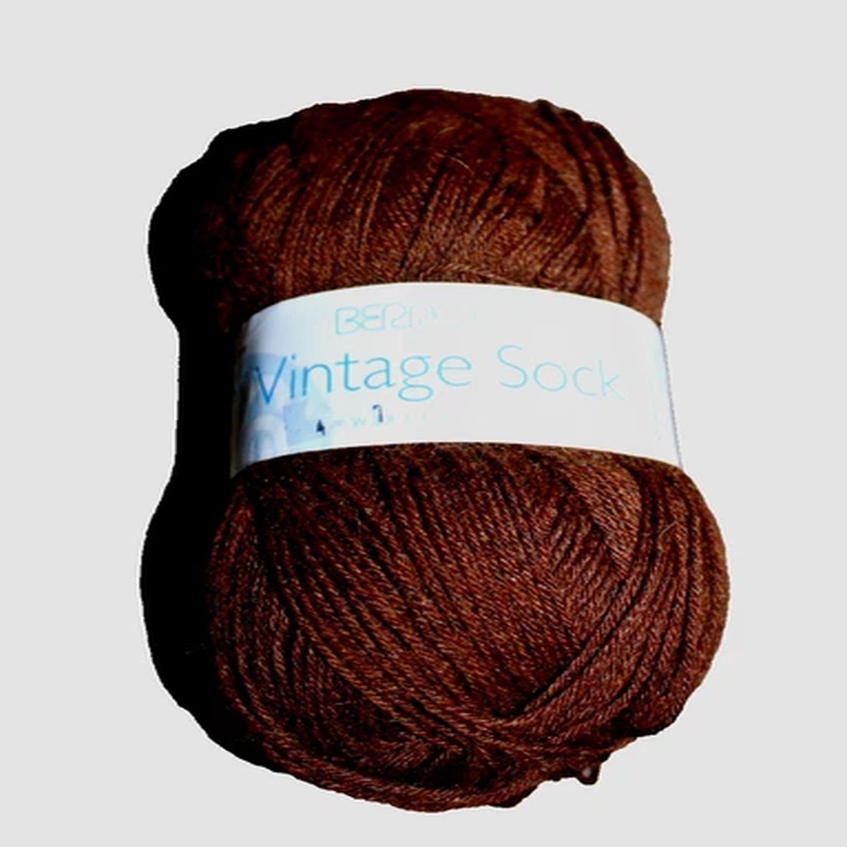 berroco-vintage-sock-12079-brown-wool-blend-sock-yarn-3-5-oz-437-yds