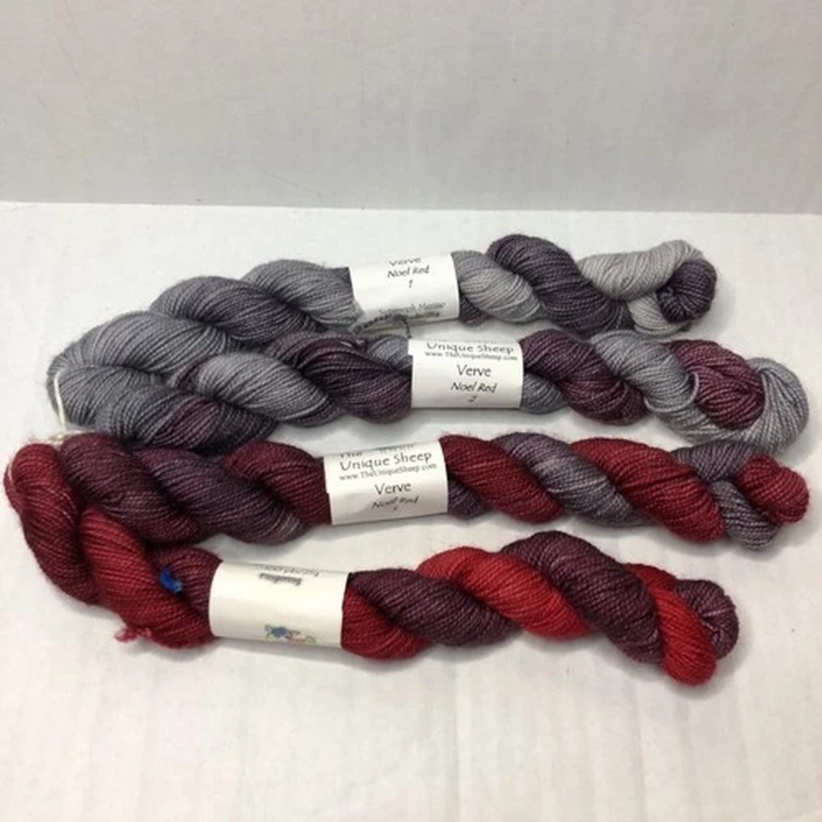 unique-sheep-sw-merino-verve-gradient-set-mini-skeins-100-yds-each-noel-red