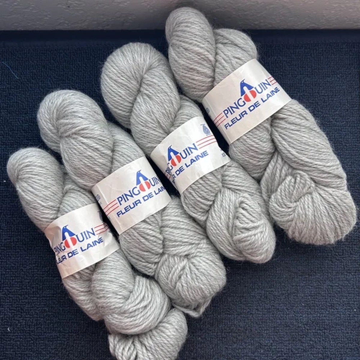 lot-of-4-vintage-pingouin-fleur-de-laine-100-wool-aran-yarn-lt-gray-728-yds