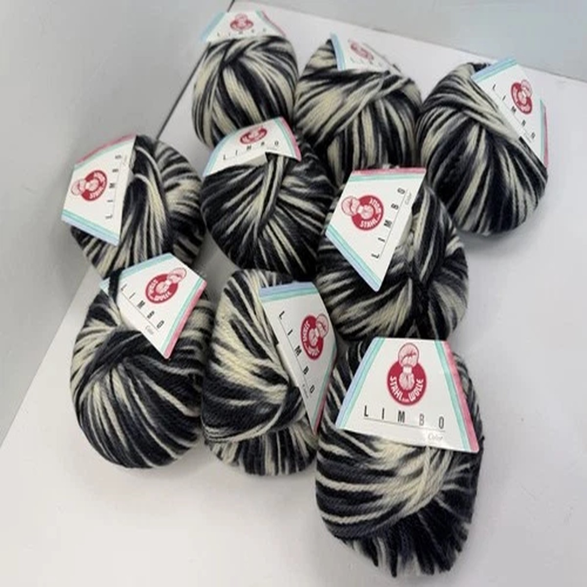 stahl-wolle-limbo-yarn-lot-of-9-100-virgin-wool-ombre-black-grey-cream