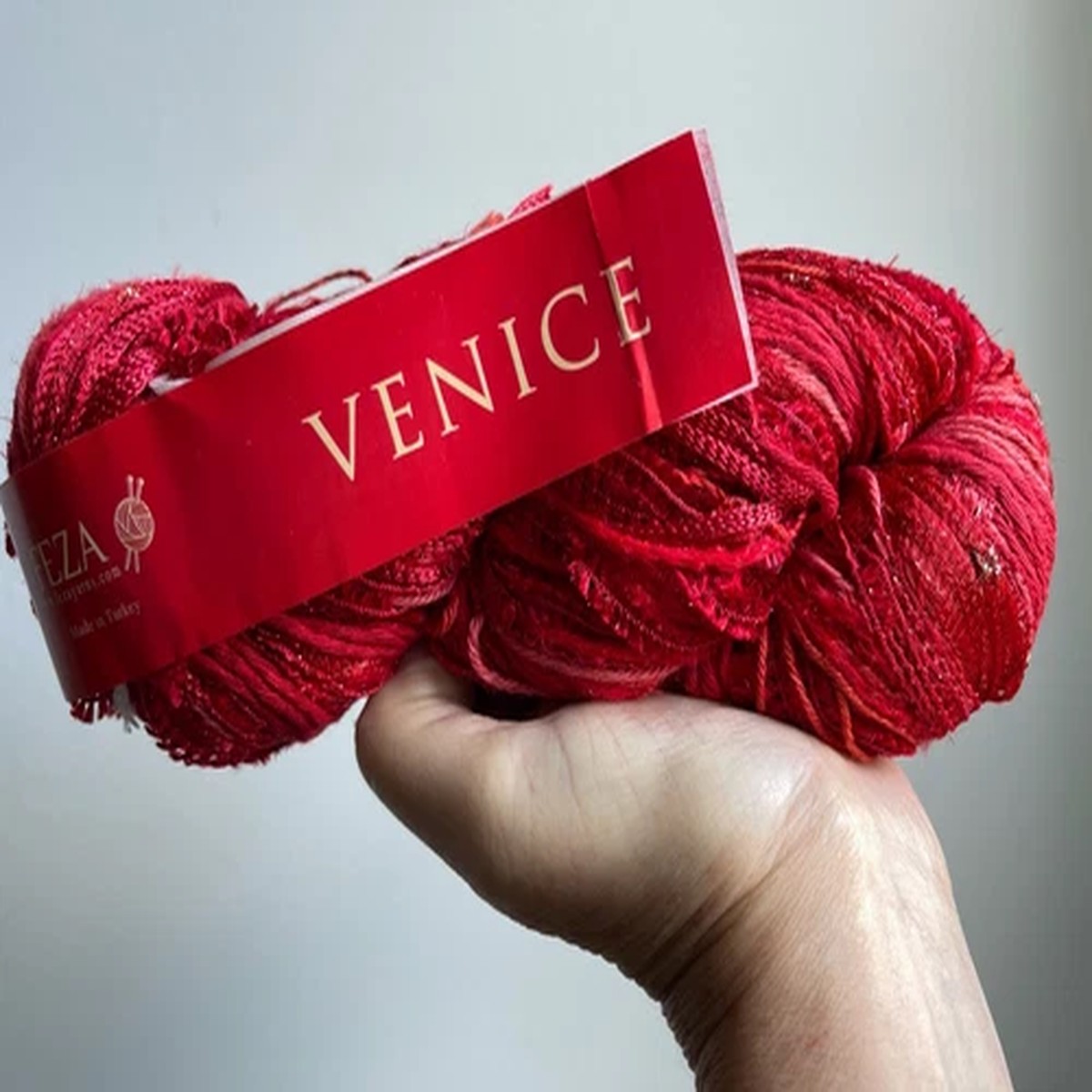 feza-venice-21-reds-gold-hand-tied-wool-nylon-silk-cashmere-mohair-yarn-100gr