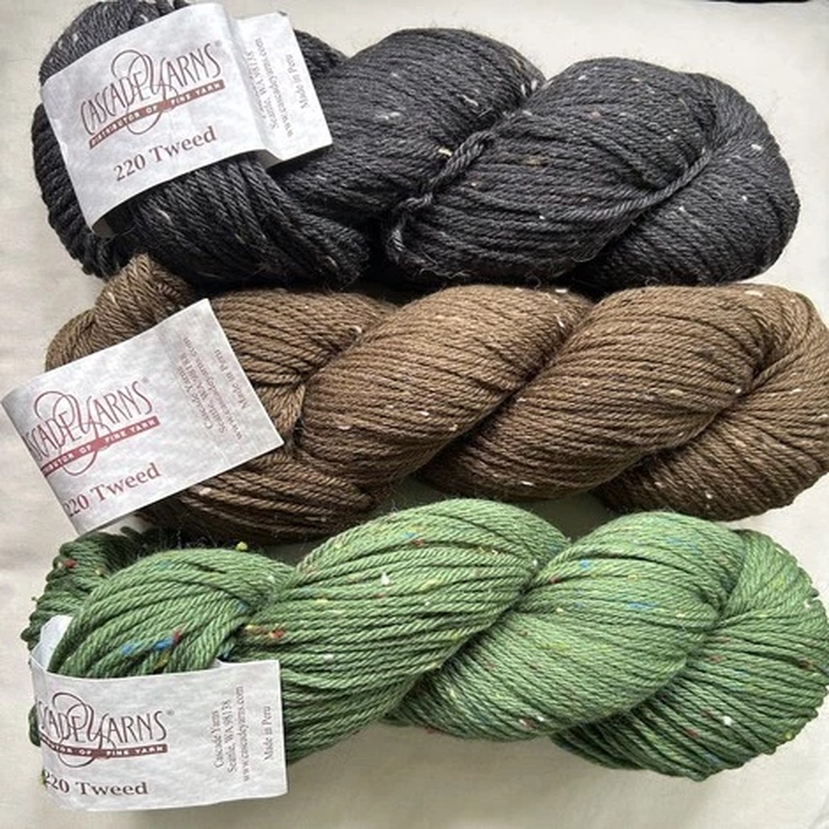 lot-of-3-hanks-cascade-yarns-220-tweed-yarn-90-peruvian-wool-10-donegaltweed