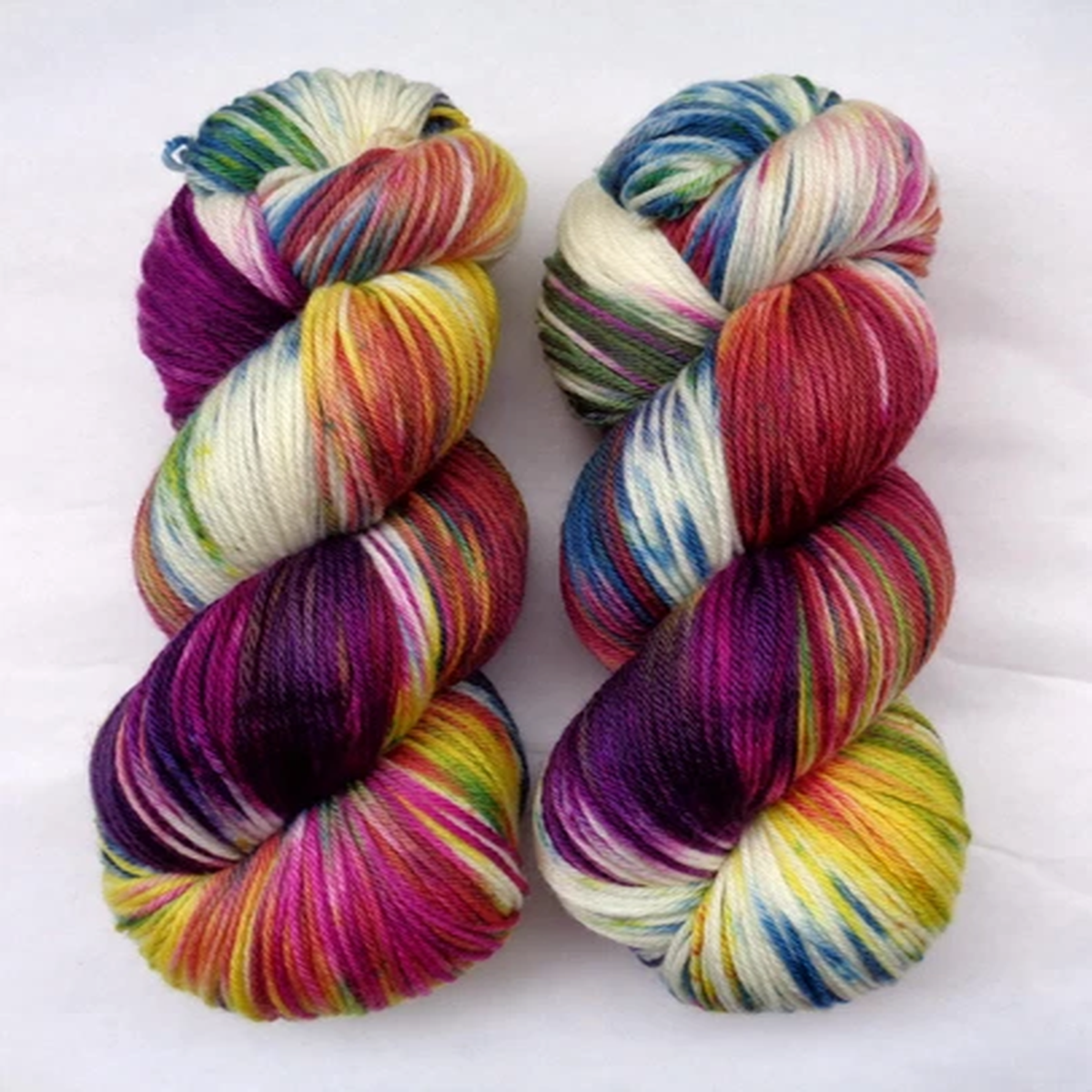 luxury-ultra-soft-merino-hand-dyed-yarn-fingering-sock-360m-400yds-1-skein