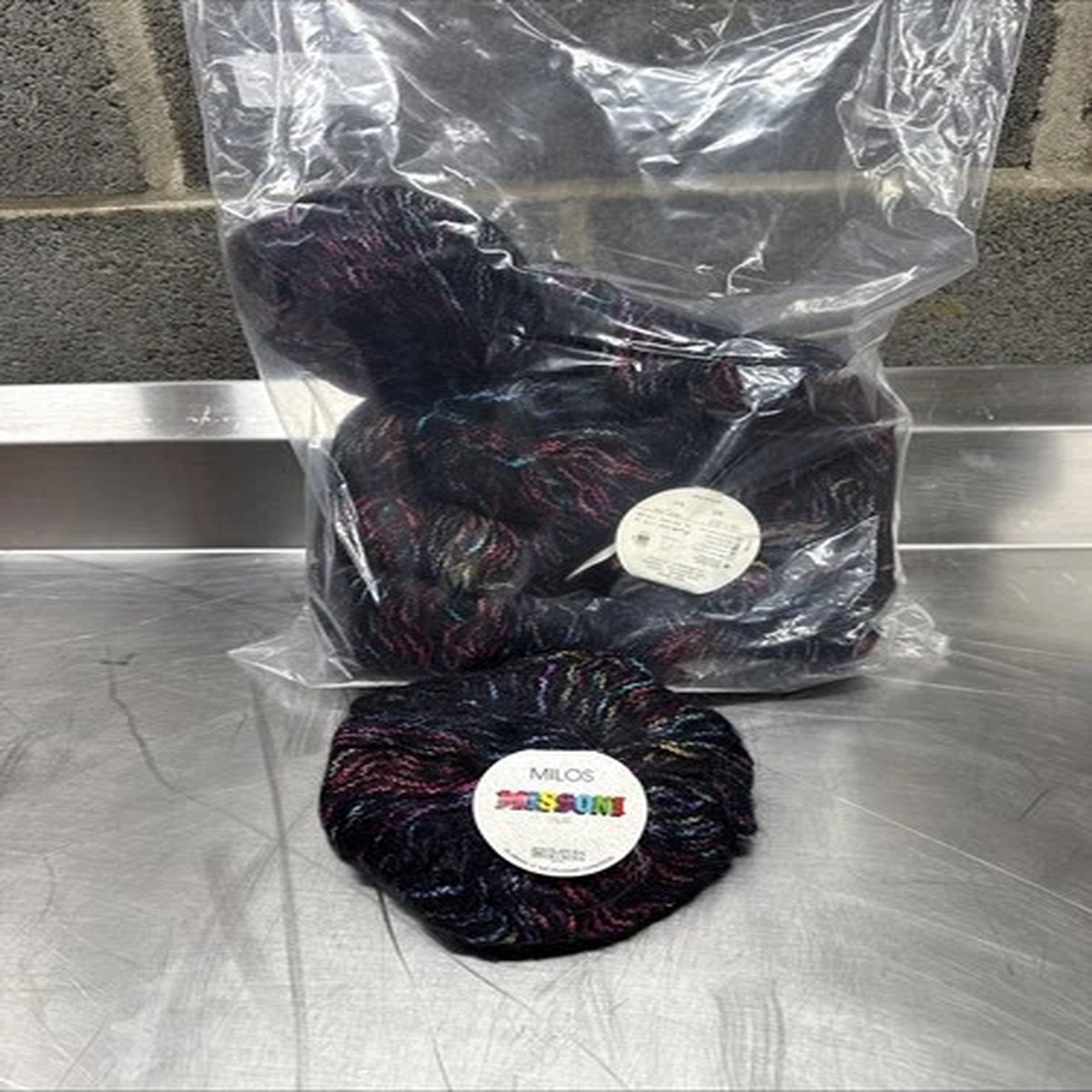 missoni-milos-mohair-viscose-polyamid-polyester-yarn-shade-405-10-skein-lot