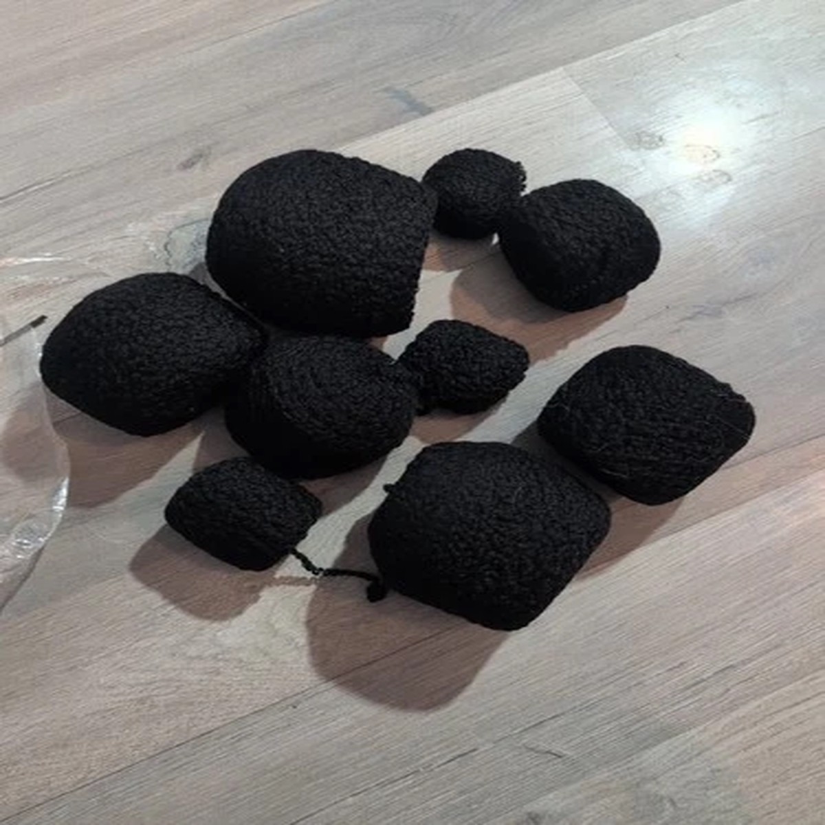 boo-black-100-per-merino-wool-1320-yards-o5