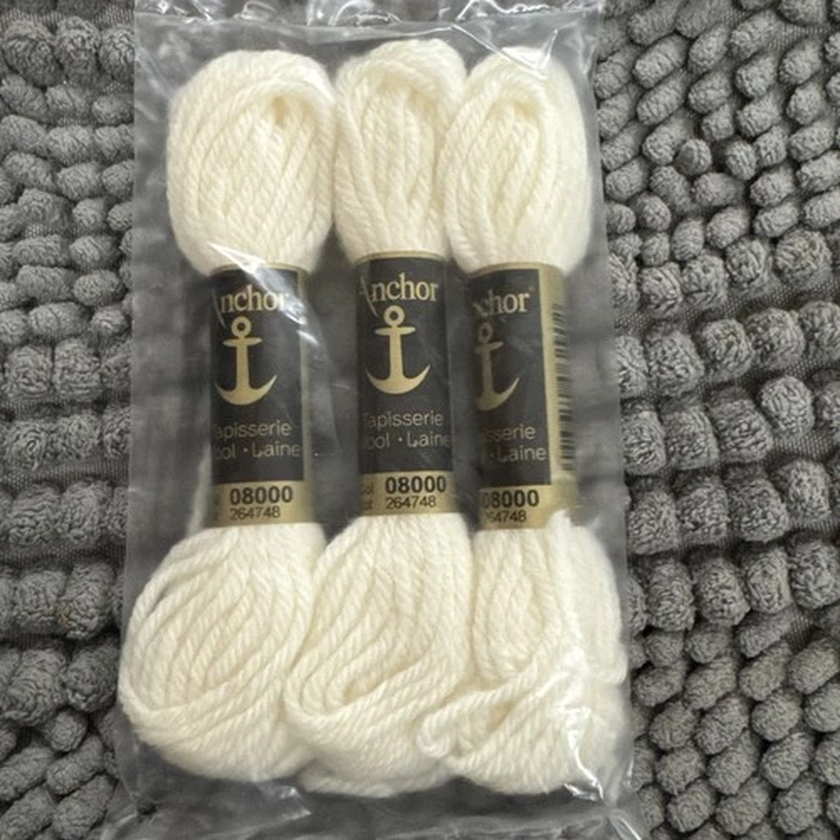anchor-tapisserie-wool-yarn-10m-8000-white-shade-needlepoint-tapestry