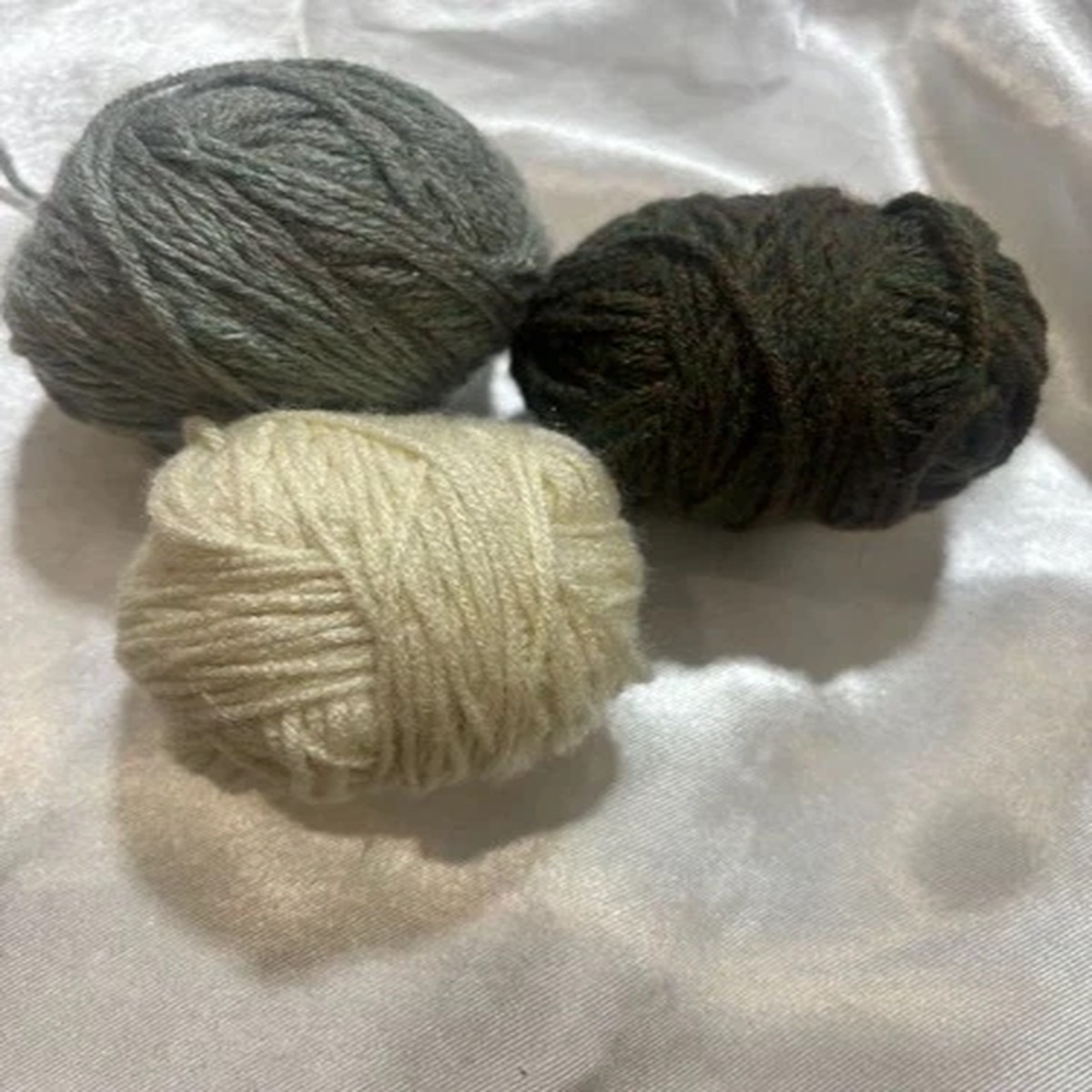 lot-of-3-mixed-wool-blend-yarn-balls-cream-sage-and-dark-forest-green