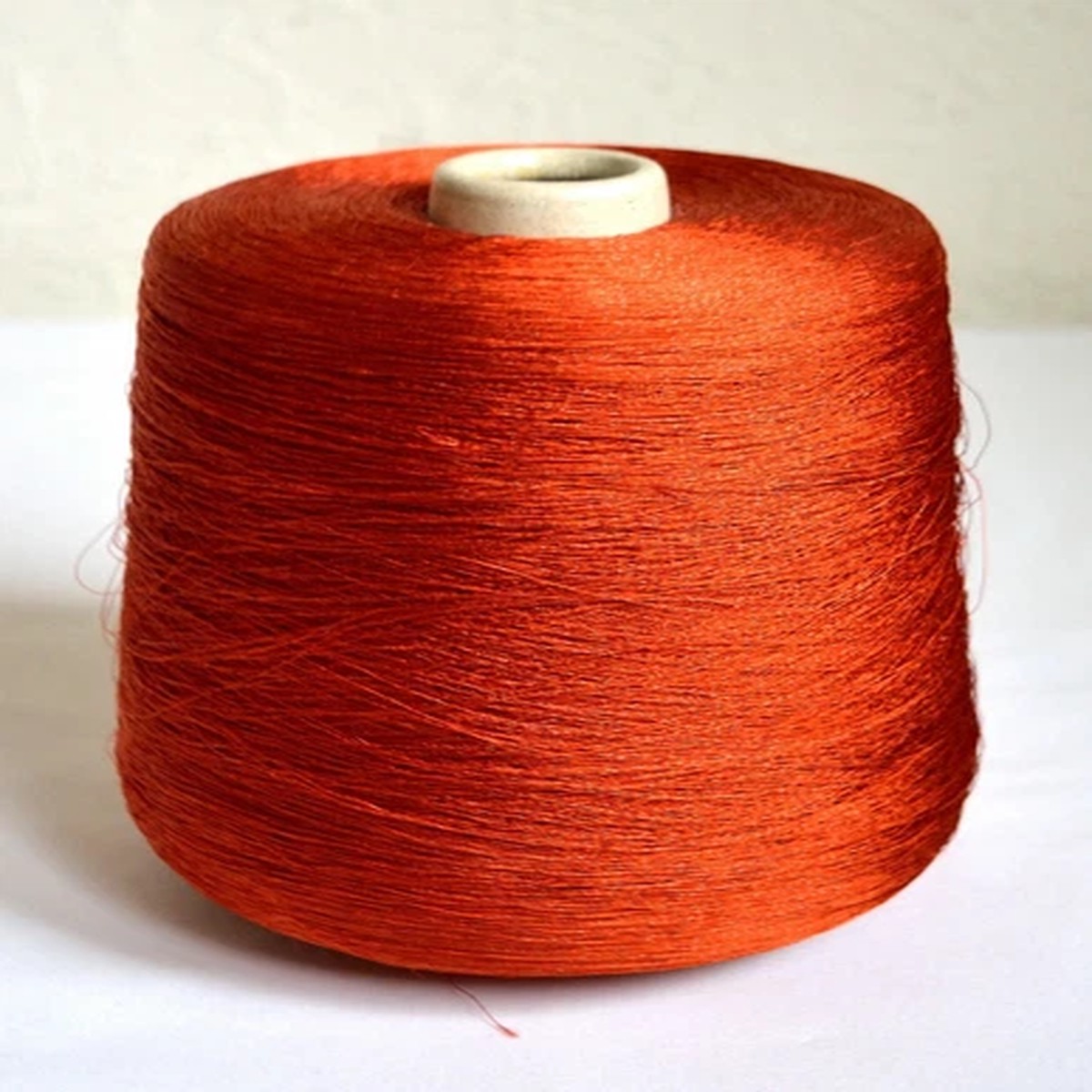 italian-100-viscose-yarns-2-5-lb-1130-grams-cone