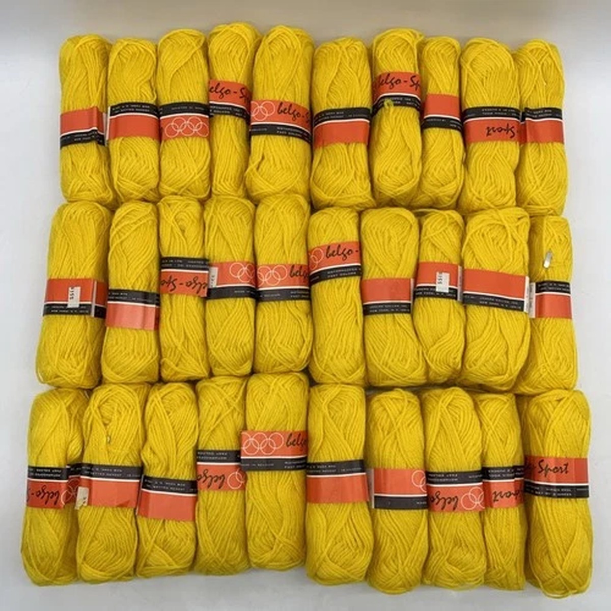 belgo-sport-yarn-lot-30-skeins-all-virgin-wool-canary-yellow-mothproofed-belgium