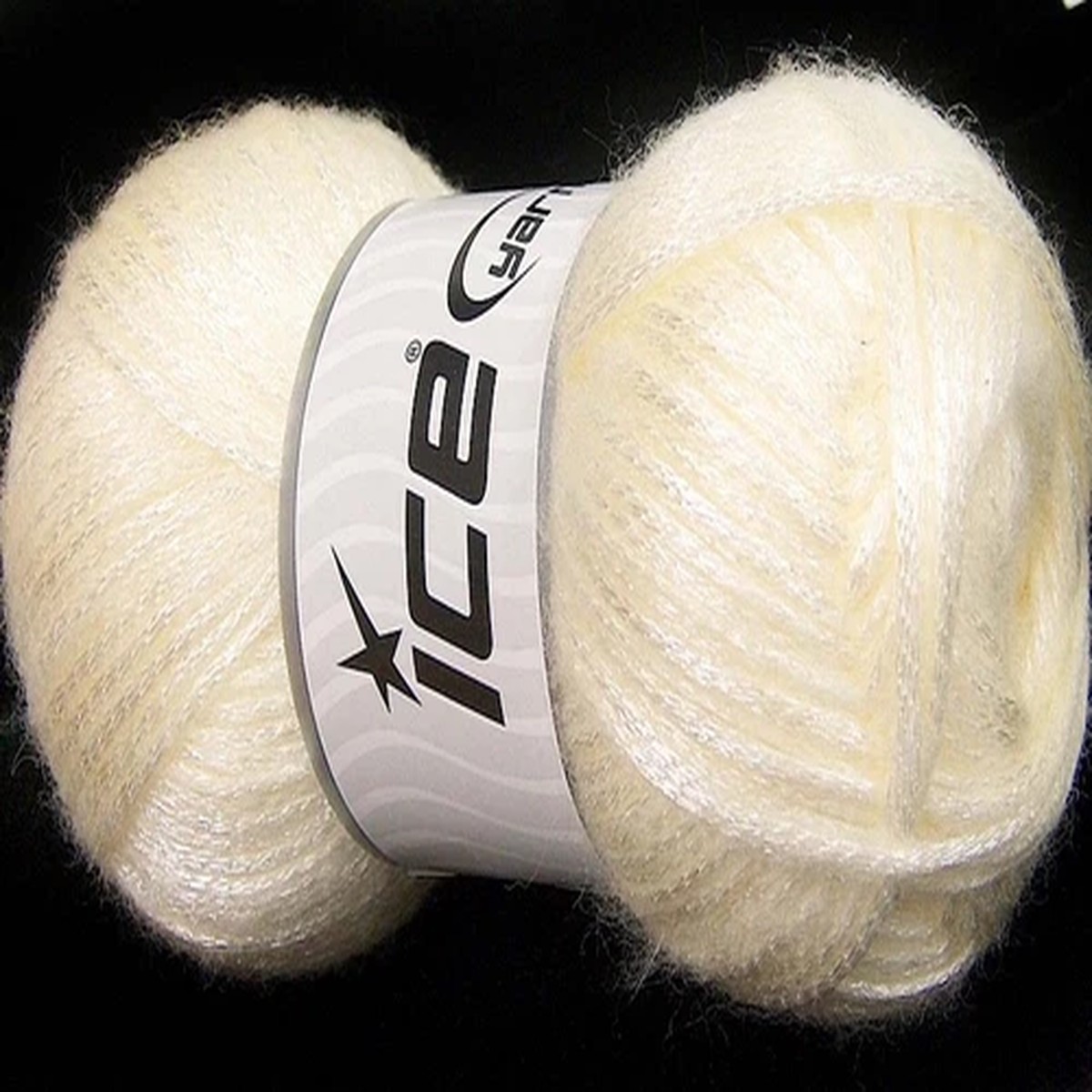 glam-universe-ice-64572-cream-100gr-250yd-shiny-fuzzy-yarn
