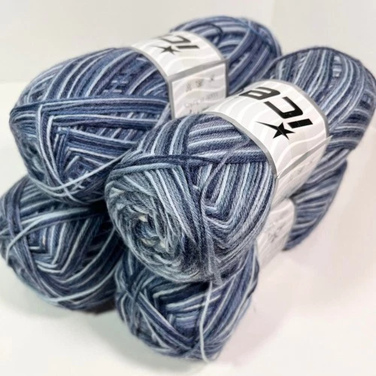 lot-of-4-skeins-of-ice-yarns-colorway-sock-yarn-blue-tones