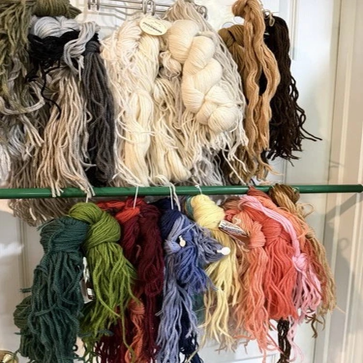 vintage-lot-paternayan-brunswick-persian-wool-yarn-needlepoint-crewel-over-3-lbs