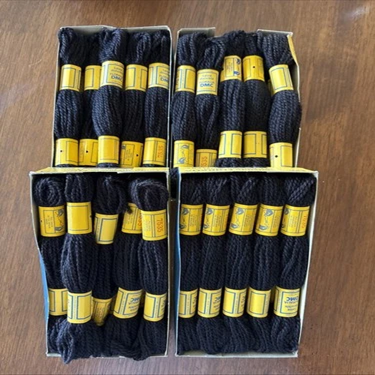 40-skeins-dmc-floralia-3-ply-persian-wool-7535-black-new