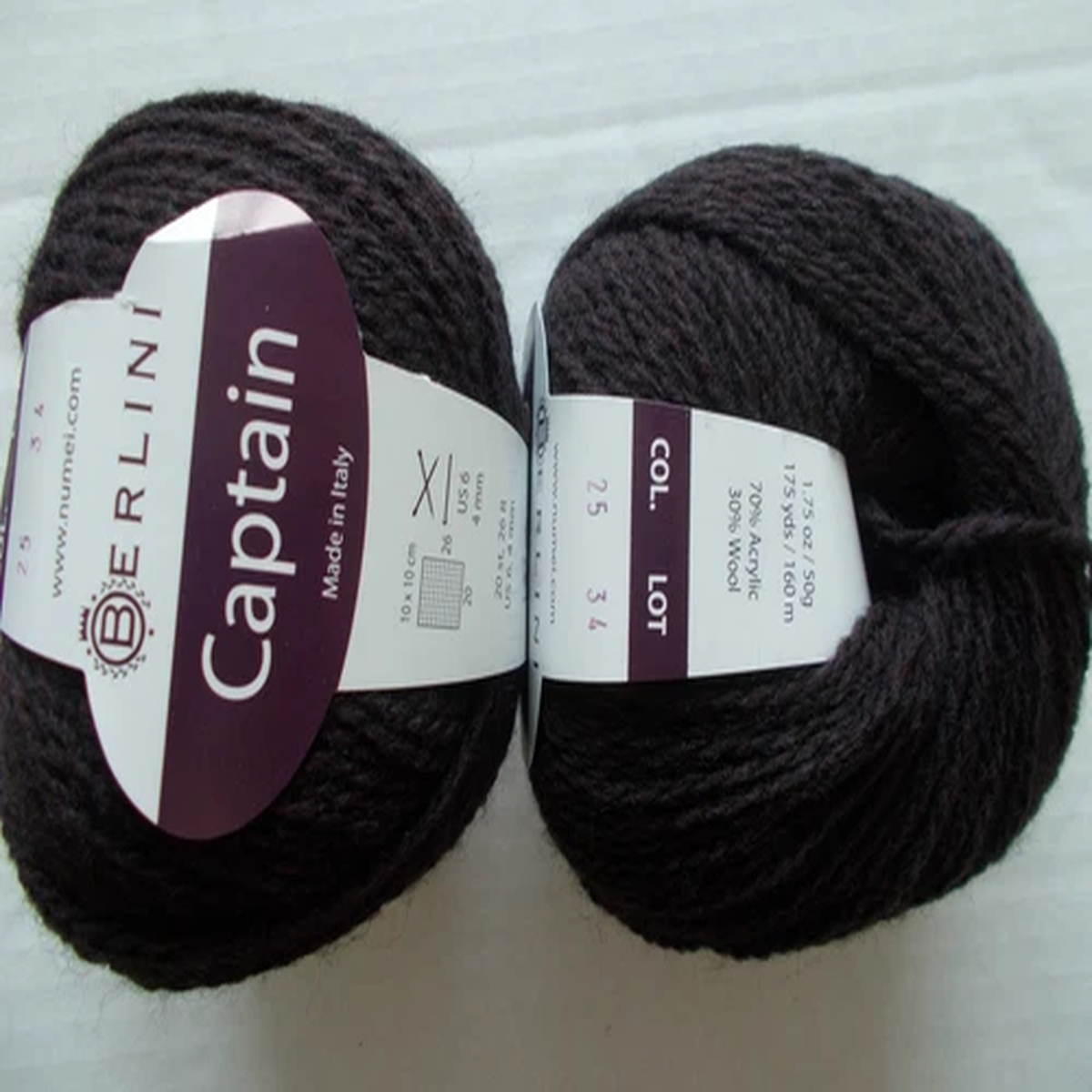 berlini-captain-wool-blend-yarn-bitter-chocolate-lot-of-2-175-yds-each