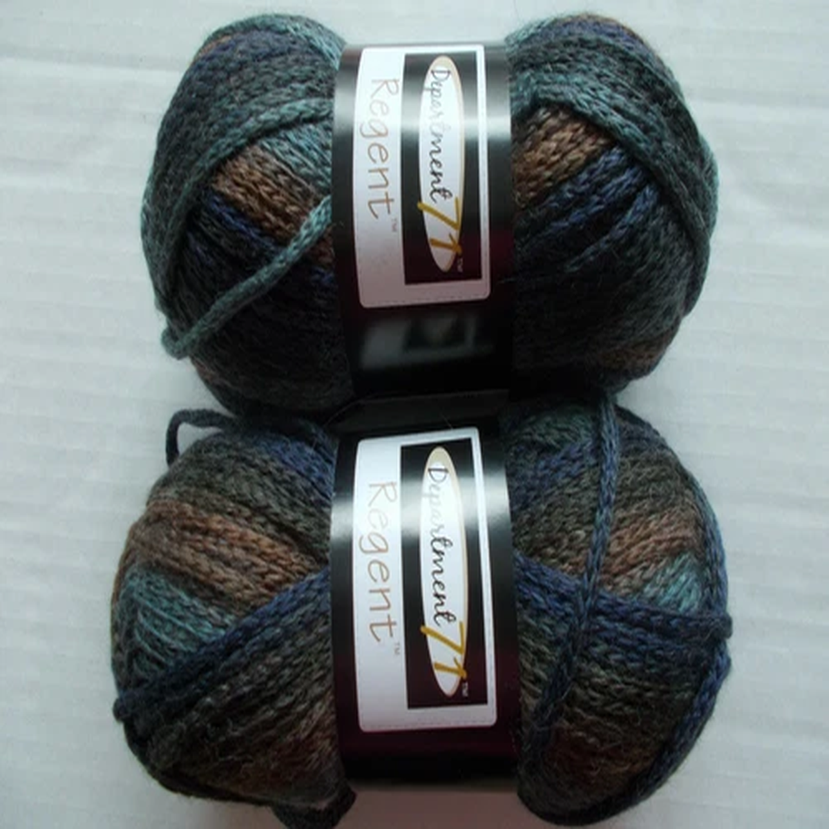 department-71-regent-knit-texture-wool-blend-yarn-terra-lot-of-2-76-yds-ea