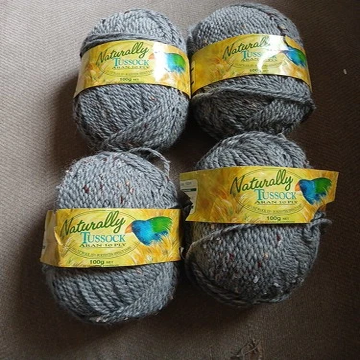 naturally-tussock-aran-10-ply-lot-of-4-skeins-gray-marbled