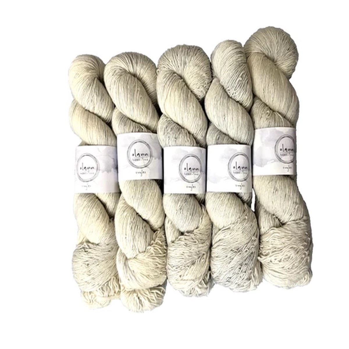 olann-yarn-from-ireland-beautiful-cream-grey-color-yang-5-available
