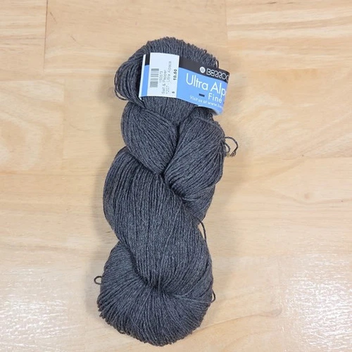berroco-ultra-alpaca-blend-super-fine-yarn-3-5oz-433-yds-color-1207-salt-pepper