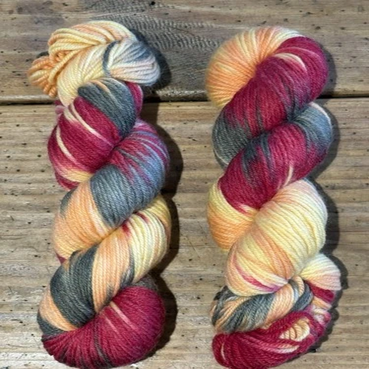 color-gradient-yarn-no-label-lot-of-2-skeins-wool-yellows-deep-reds-greens