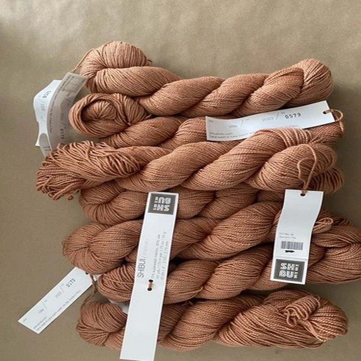 lot-shibui-staccato-clay-7-hanks-merino-and-silk
