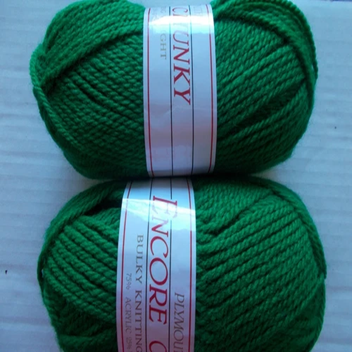 plymouth-yarn-encore-chunky-wool-blend-green-lot-of-2-143-yds-each
