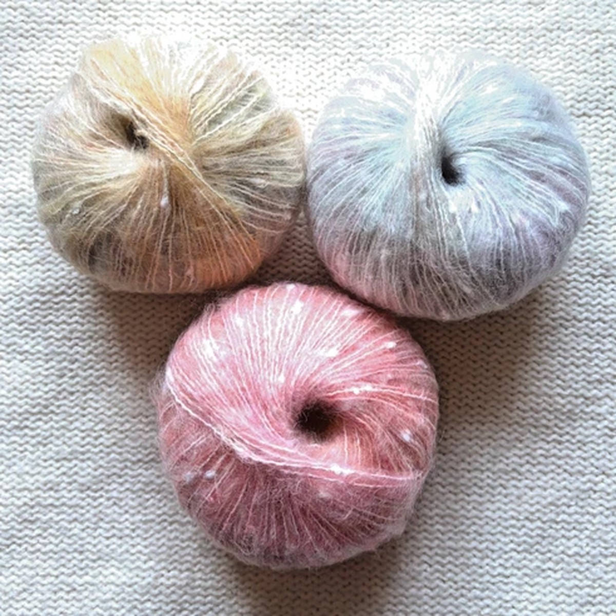 3-balls-x-50g-mohair-yarn-gradient-multicolour-03
