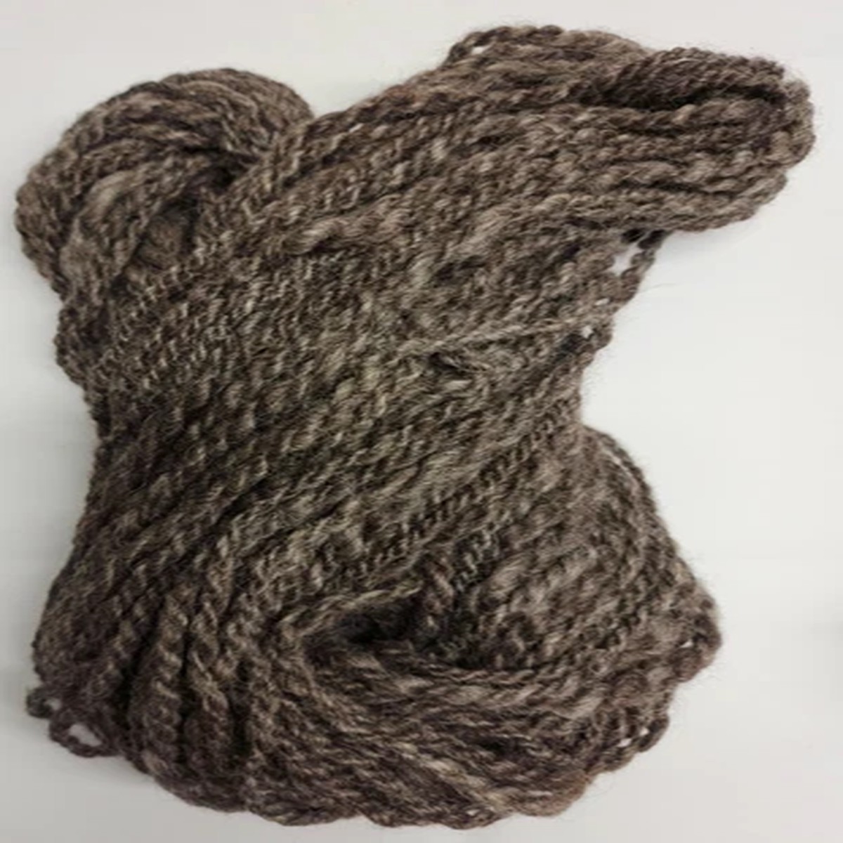 home-spun-natural-gray-romney-wool-bulky-weight-2-ply-yarn-a1