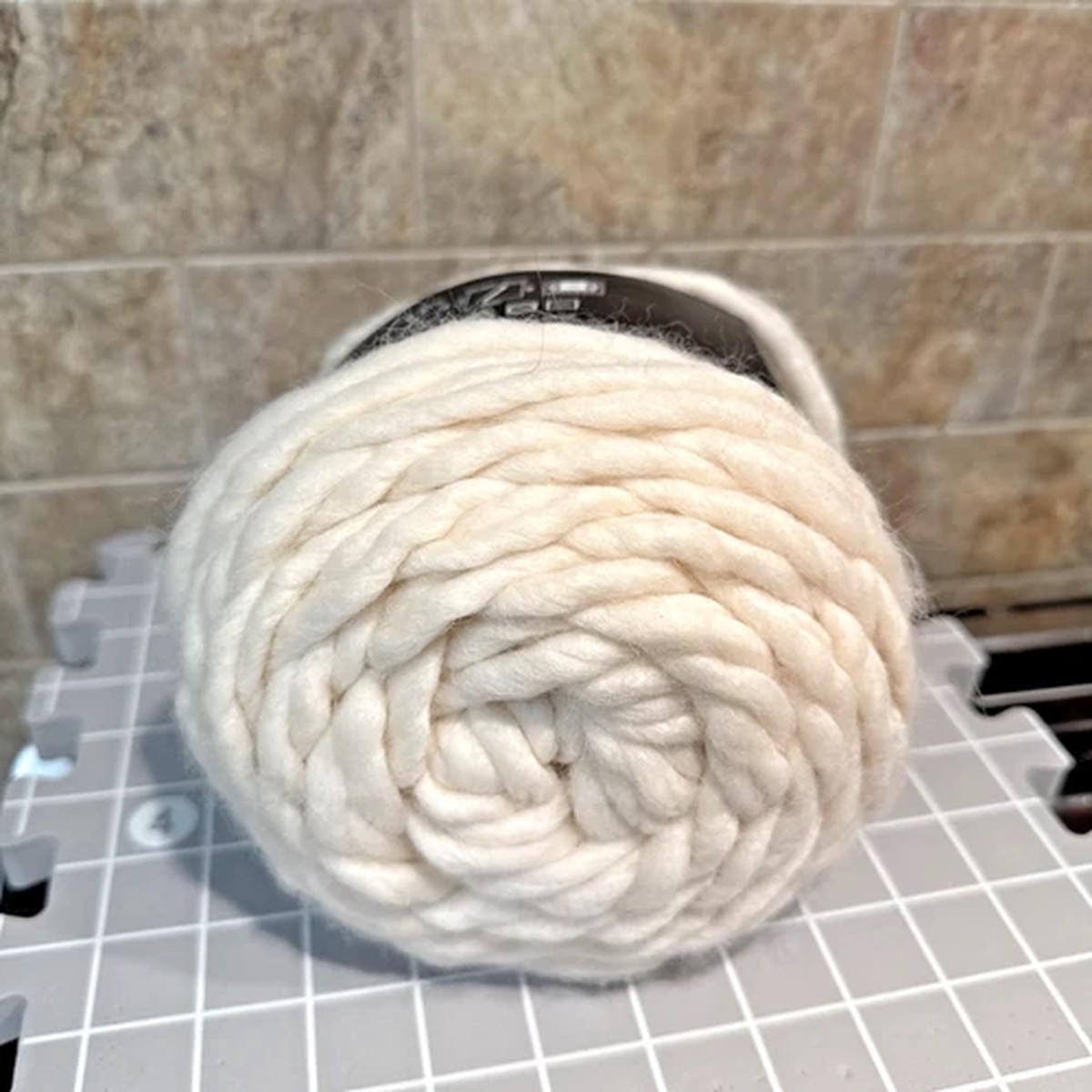 k-x-c-knit-and-crochet-yarn-cozy-winter-wool-acrylic