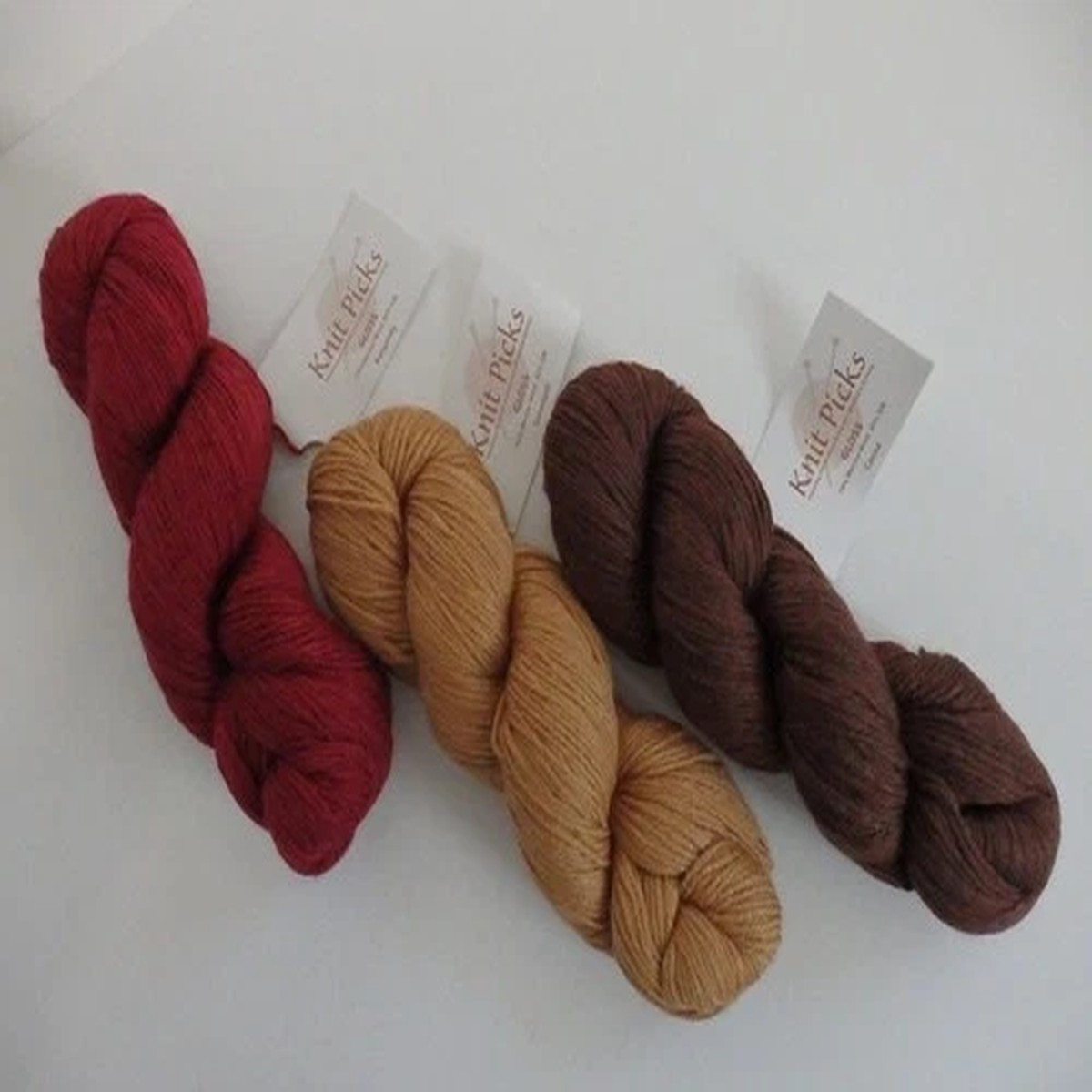 knit-picks-gloss-merino-wool-silk-cocoa-burgundy-serengeti-220-yds-50-grams-each