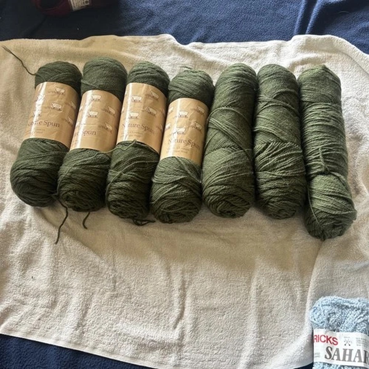nature-spun-100-wool-green-7-skein-lot